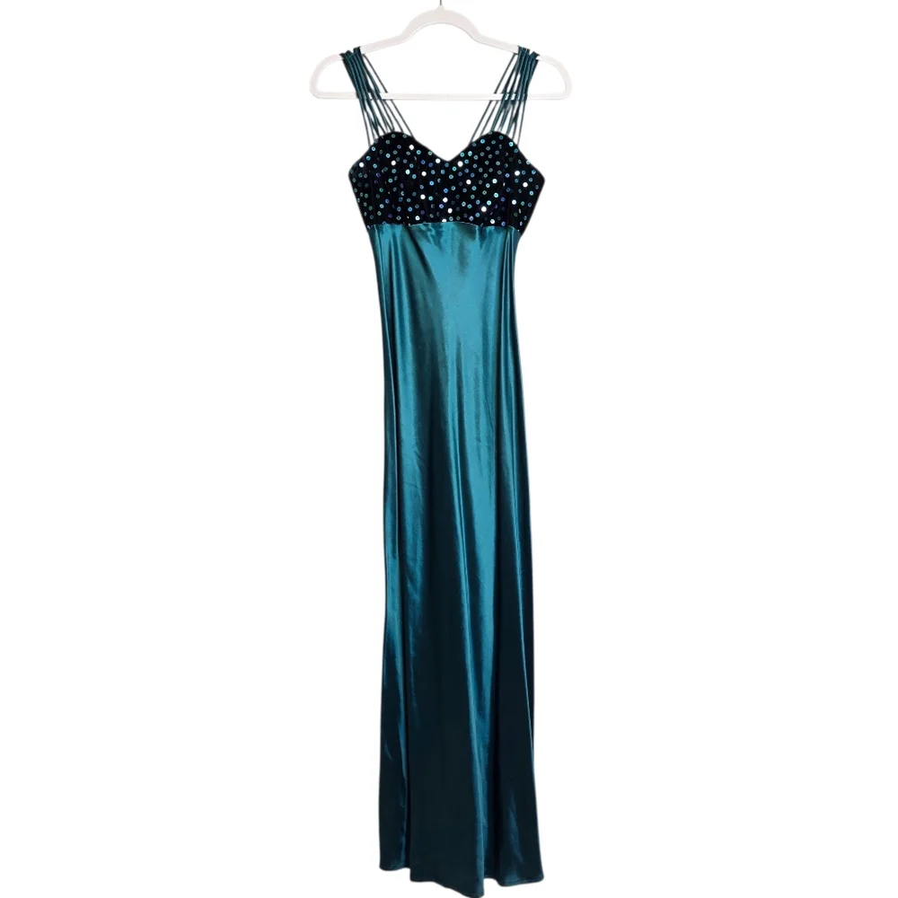all that jazz maxi dress All That Jazz Elegant Black Velvet & Green Maxi Dress Size 3 Y2k Prom  Wimsigoth